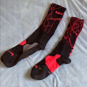 Nike Hyper-Elite Lebron James socks